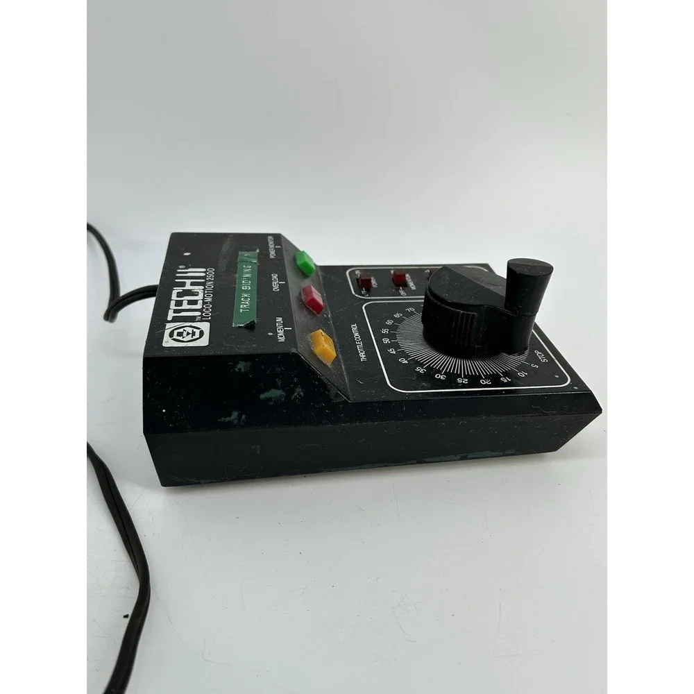 MRC Tech II Railmaster 2400 DC Model Train Controller